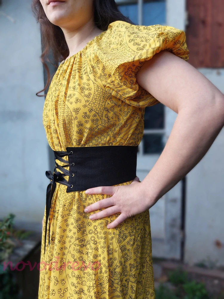 Žlté voľné šaty